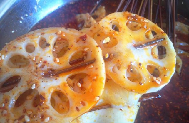 四川特色小吃，看起來很有油吃起來很香