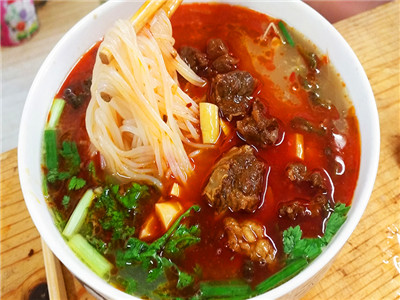  成都川味排骨面食技能訓練哪里好？多年的面食經驗