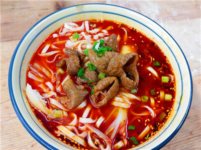 成都學重慶小面技能訓練多少錢？特色美食小吃訓練