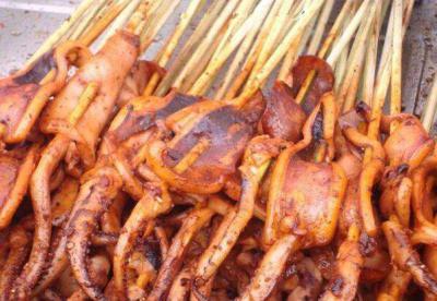 四川鐵板魷魚技術(shù)做法哪里正宗？制作鐵板魷魚醬料