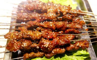 成都燒烤培訓(xùn)班有哪里有？讓商家順暢開(kāi)業(yè)