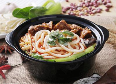 土豆粉培訓(xùn)哪個好？口感鮮美的土豆粉做法