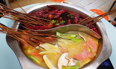 四川串串香技能做法哪里正宗？運營簡略易操作