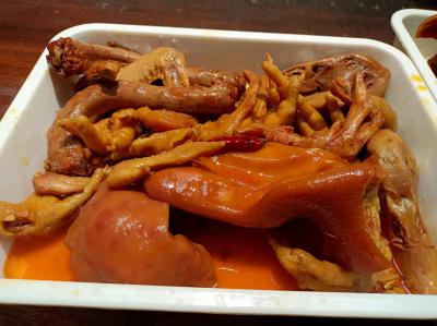 五香麻辣鹵菜培訓中心哪家好？親自動手操作