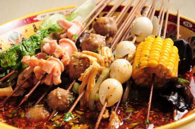 麻辣燙技術培訓需要多少錢？麻辣燙培訓學院