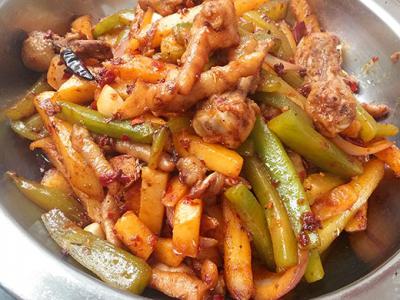 干鍋技術培訓班哪里學好?成都干鍋烹飪大揭秘！