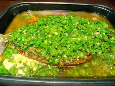 學烤魚技術培訓多少錢？烤魚技術培訓學校哪家好點？