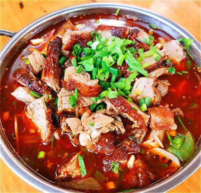 學做冒烤鴨技術培訓班多少錢？成都蜀味緣培訓中心詳解